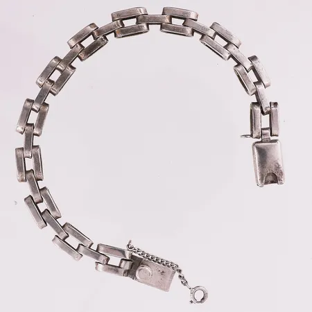 Armbånd, lengde 19,5mm, bredde 7,7mm, 925S Vekt: 22,6 g Kontakt Lånekontoret for frakt