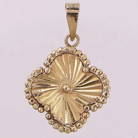 Anheng, lengde 2cm, bredde 1,5cm, OBS! ikke ekte merkevare, 21K Vekt: 0,9 g Kontakt Lånekontoret for frakt