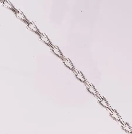 Armbånd, lengde 19cm, bredde 7mm, 925S Vekt: 18,6 g Kontakt Lånekontoret for frakt