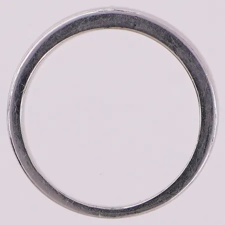 Ring, ø 15,5mm, bredde 4,3mm, 925S Vekt: 3,4 g Kontakt Lånekontoret for frakt