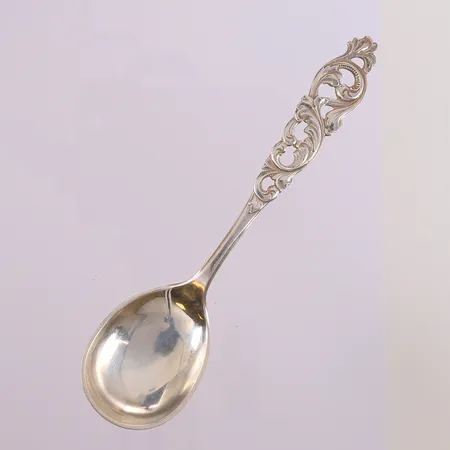 Telesølv syltetøyskje. 13,4 cm.  Vekt: 15,7 g Kontakt Lånekontoret for frakt