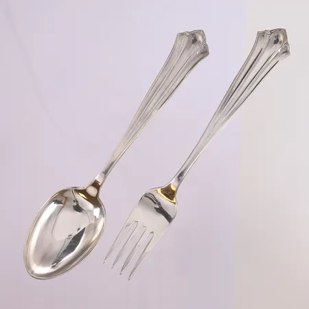 Gaffel og skje i sølv, 18 cm,. Vekt: 67,8 g Kontakt Lånekontoret for frakt
