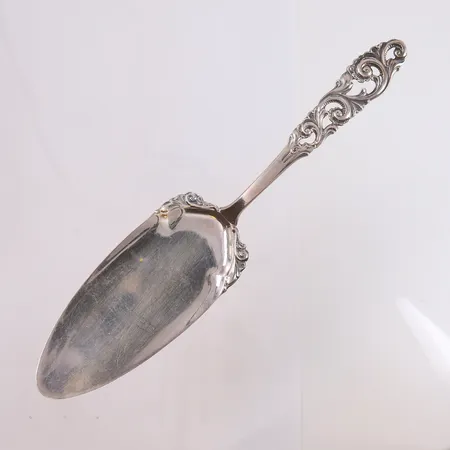 Kakespade Telesølv, lengde 22,4cm, 830S Vekt: 53,3 g Kontakt Lånekontoret for frakt