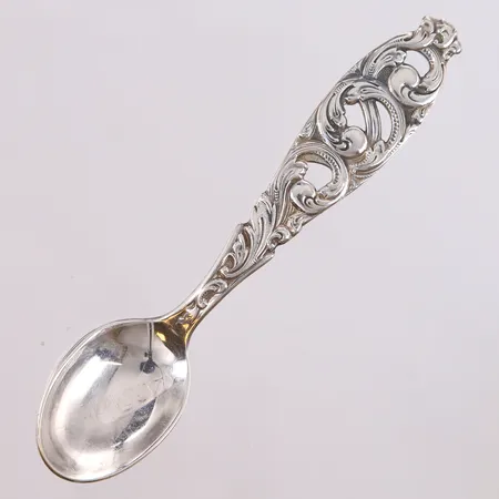 Én stk. teskje (sølvplett 60g), lengde 11,9cm Kontakt Lånekontoret for frakt