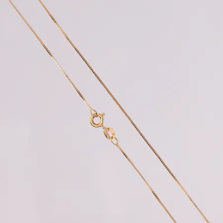 Kjede Veneziansk, lengde 45cm, bredde 0,6mm, 18K Vekt: 1,5 g Kontakt Lånekontoret for frakt