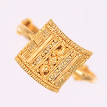 Skrotgull, 22K Vekt: 2,9 g Kontakt Lånekontoret for frakt