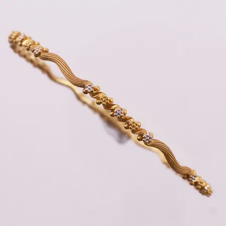 Armring, ø61 mm, bredde 3,3 mm, 21K Vekt: 11,9 g Kontakt Lånekontoret for frakt