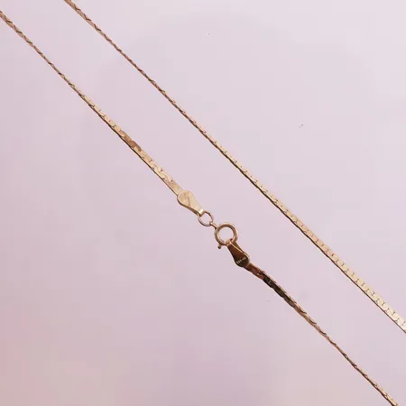 Halskjede, lengde 45cm, bredde 1,6mm, 14K Vekt: 3,7 g Kontakt Lånekontoret for frakt