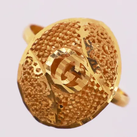 Ring, justerbar, lengde 22,4 mm, bredde 16,9 mm, 21K Vekt: 2,3 g Kontakt Lånekontoret for frakt