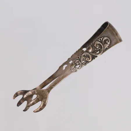 Sukkerklype/olivenklype Telesølv, lengde 9cm, 830S Vekt: 15,6 g Kontakt Lånekontoret for frakt