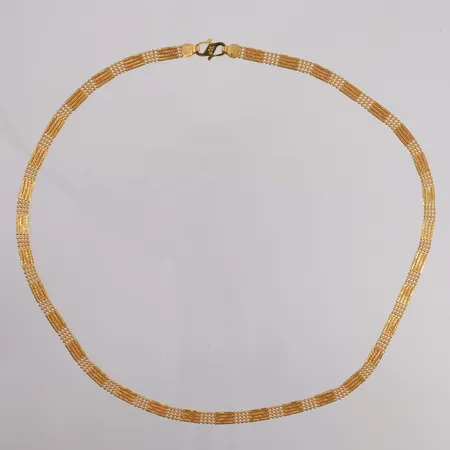 Kjede, lengde 46cm, bredde 4,7mm, 22K Vekt: 14,9 g Kontakt Lånekontoret for frakt