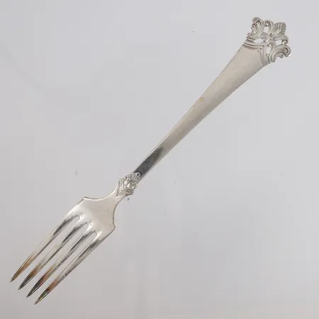 Spisegaffel Anitra, lengde 18,7cm, gravert, 830S Vekt: 31,4 g Kontakt Lånekontoret for frakt