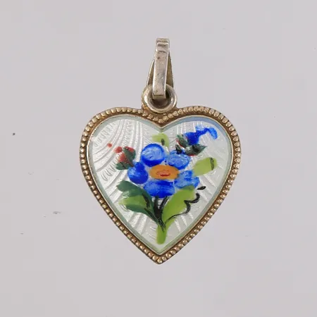 Anheng hjerte med emalje på forside og "Fader vår" skrevet på baksiden, 27x19mm, 925S Vekt: 3,1 g Kontakt Lånekontoret for frakt