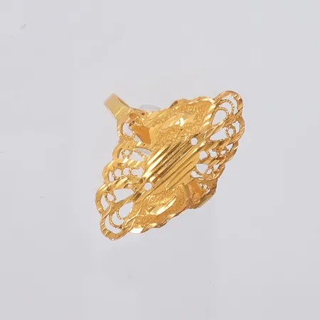 Ring, ø17,2mm, bredde 2- 25mm, 21K Vekt: 2 g Kontakt Lånekontoret for frakt