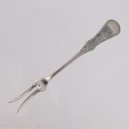 Koldtgaffel, Flat rose, K.A. Rasmussen (1923), lengde 12,4cm, 830S Vekt: 14,9 g Kontakt Lånekontoret for frakt