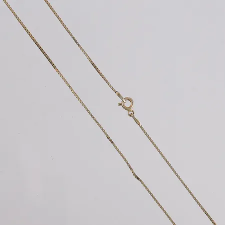 Kjede Veneziansk, lengde 46cm, bredde 1mm, noe ujevnt mønster, 925S Vekt: 2,5 g Kontakt Lånekontoret for frakt
