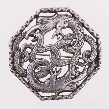 Brosje 51,4 x 47,8 mm, 828S Vekt: 26,5 g Kontakt Lånekontoret for frakt