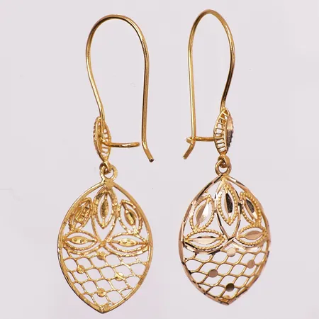 Ett par øredobber, lengde 45,2 mm, bredde 14,5 mm, 21K Vekt: 3 g Kontakt Lånekontoret for frakt