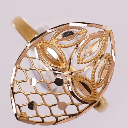 Ring, Ø 19,5 mm, bredde 2 - 20,6 mm, 21K Vekt: 2 g Kontakt Lånekontoret for frakt