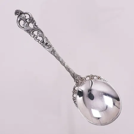 Syltetøyskje Dobbel Rokokko, lengde 15,1 cm, bredde 42,2 mm, 830S Vekt: 19,3 g Kontakt Lånekontoret for frakt