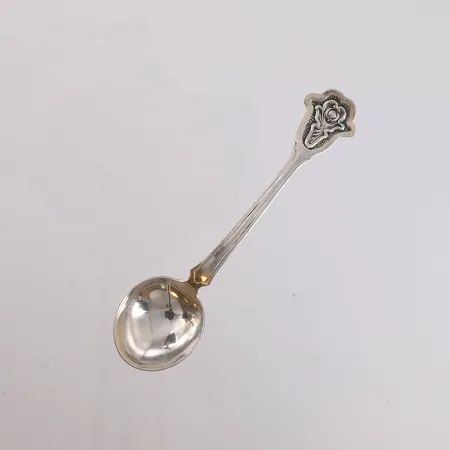 Ni kaffeskjeer, lengde ca 10,5cm, en bulkete, 830/1000 sølv.  Vekt: 0 g Kontakt Lånekontoret for frakt