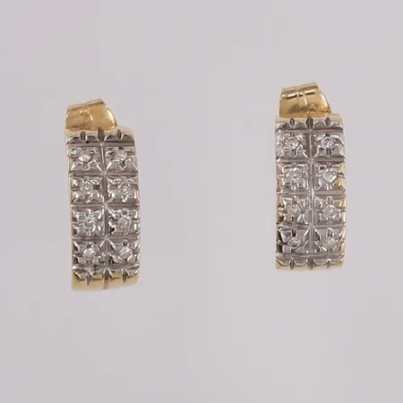Ett par øredobber med diamanter, 16x ca 0,005ct, lengde ca 10mm, 14K gull.  Vekt: 1,7 g Kontakt Lånekontoret for frakt