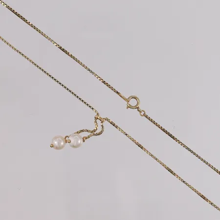 Halskjede Venezia med to perler, lengde ca 45,5cm, bredde ca 1mm,  Vekt: 5,1 g Kontakt Lånekontoret for frakt