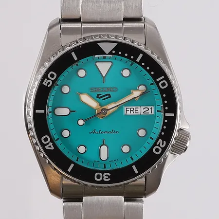 Seiko 5 Sports, ref. 4R36-14B0, stål, ø38mm, automatisk, turkis urskive, safirglass, med boks og manual, uten sertifikat Kontakt Lånekontoret for frakt