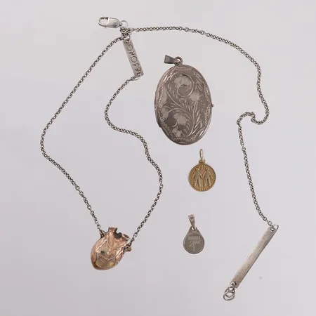 Skrotsølv, 830/1000.  Vekt: 18,1 g Kontakt Lånekontoret for frakt