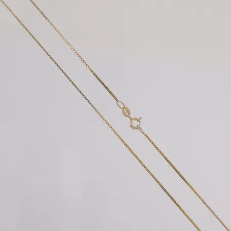 Halskjede Veneziansk, lengde 45cm, bredde ca 1mm, 925/1000 sølv.  Vekt: 2,5 g Kontakt Lånekontoret for frakt