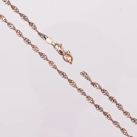 Halskjede, lengde 49,5 cm, bredde 2,7 mm, defekt, 14K Vekt: 3,8 g Kontakt Lånekontoret for frakt