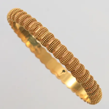 Armring, hul, ø68mm, bredde 8,8mm, 20K (stemplet 22K) Vekt: 16,1 g Kontakt Lånekontoret for frakt