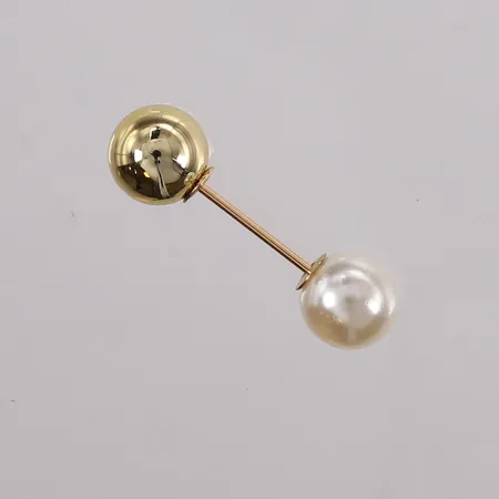 Én stk. brosjenål med imitert perle, lengde 33mm, bredde 0,9- 9mm, IKKE gull eller sølv Kontakt Lånekontoret for frakt