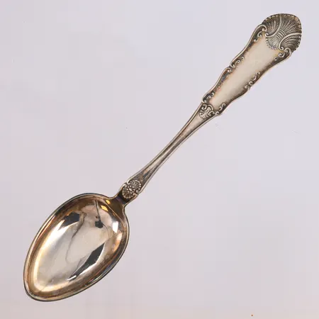Liten spiseskje, Iris, lengde 17,2cm, 830S Vekt: 30,3 g Kontakt Lånekontoret for frakt