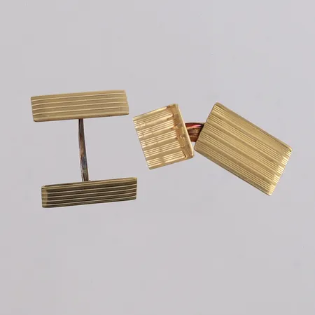 Ett par mansjettknapper, 17x10mm, 14K Vekt: 8,4 g Kontakt Lånekontoret for frakt