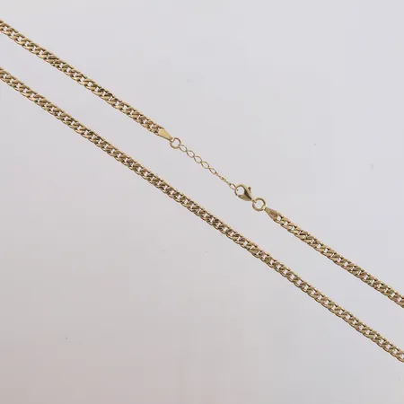 Kjede Panser, hult, lengde 45cm, bredde 3,5mm, noe vridd mønster, 8K Vekt: 5,7 g Kontakt Lånekontoret for frakt