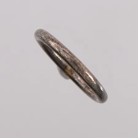 Ring, ø19,4mm, bredde 2,7mm, 925S Vekt: 4,2 g Kontakt Lånekontoret for frakt