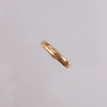 Ring, ø18,3mm, bredde 4mm, gravert, 14K Vekt: 4,6 g Kontakt Lånekontoret for frakt