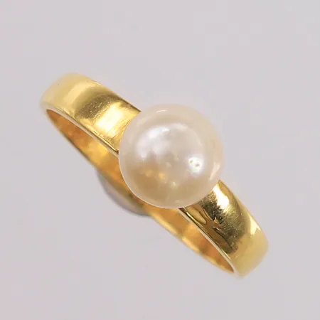Ring med perle, ø19mm, bredde 2,7- 7,9mm, 18K, bruttovekt 4,5g Vekt: 0 g Kontakt Lånekontoret for frakt