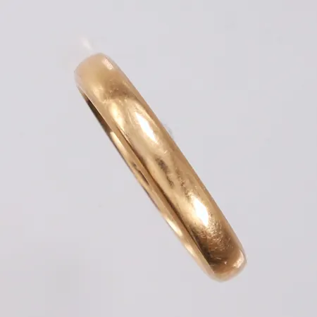 Ring, ø17,3mm, bredde 3,3mm, gravert, 14K Vekt: 3,2 g Kontakt Lånekontoret for frakt