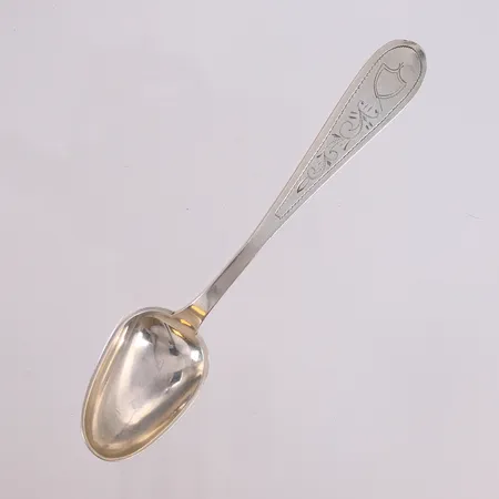 Skje, merket J. A. Johnsen, lengde 13,8cm, merket 13 1/4 (830S) Vekt: 19,5 g Kontakt Lånekontoret for frakt