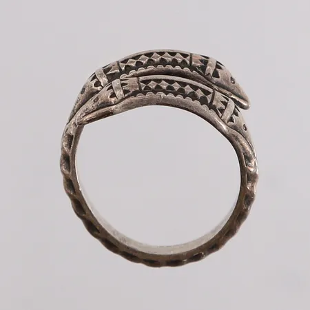 Ring, D-A, stemplet "Orig. year 300 A.D.", ø18,8mm, bredde 3,2- 13,2mm, 925S Vekt: 6 g Kontakt Lånekontoret for frakt