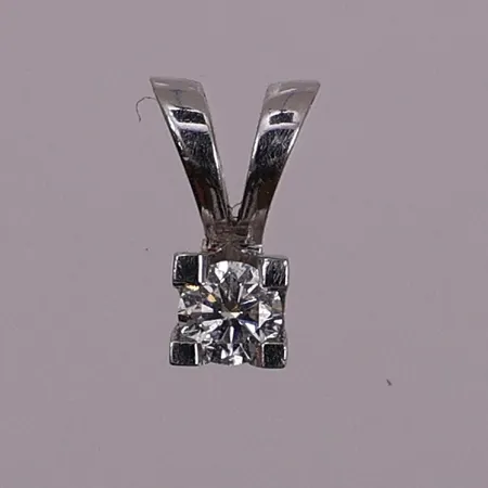 Anheng med diamant, 1 x ca 0,08 ct, lengde 7,5 mm, bredde 4,5 mm, 14K Vekt: 0,3 g Kontakt Lånekontoret for frakt