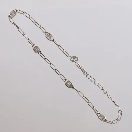 Armbånd med blanke stener, lengde 21cm, bredde 0,6- 4mm, noe skjev låsetapp, 925S, bruttovekt 2,8g Vekt: 0 g Kontakt Lånekontoret for frakt