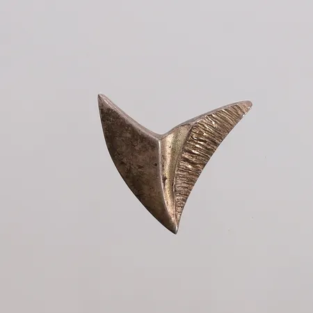 Anheng, 23x21mm, 925S Vekt: 2,9 g Kontakt Lånekontoret for frakt