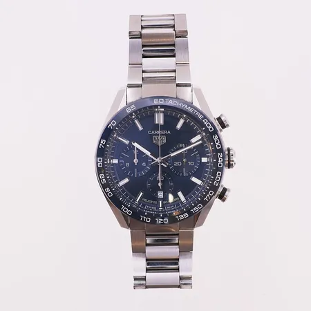 Herreklokke TAG Heuer, Carrera Chronograph, 44 mm, reffnr CBN2A1A.BA0643, verknr 09124288, serienr WZU7837, Caliber HEUER 02, garantikort, pute, ytterboks, 3 ekstra lenkeledd, manual. Kontakt Lånekontoret for frakt