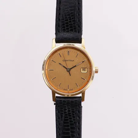 Armbåndsur Certina 18K, quartz, ca Ø 24 mm, modell EOL 152.9289.68, datum, går ikke, original lærrem og spenne, uten tilbehør. Kontakt Lånekontoret for frakt