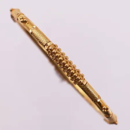 Armring, Ø 60 mm, bredde 5 mm, 22K Vekt: 11,1 g Kontakt Lånekontoret for frakt