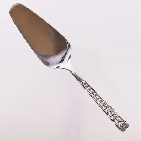 Kakespade i Juvel, lengde 23,1 cm, 830S Vekt: 52,4 g Kontakt Lånekontoret for frakt