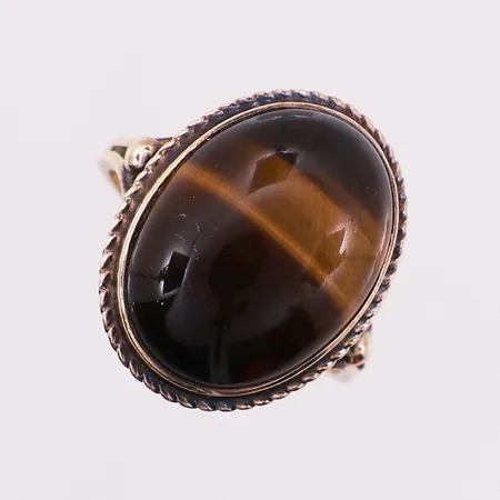 Ring trolig tigerøye, Ø 18,4 mm, bredde 2 - 20,5 mm, 9K Vekt: 5,3 g Kontakt Lånekontoret for frakt